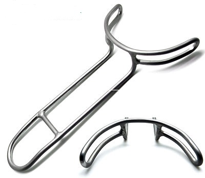 Vestibulum  Lip Retractor